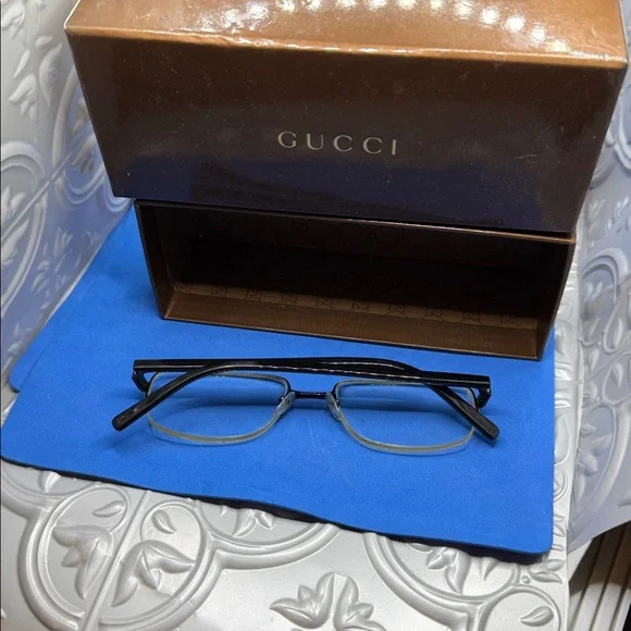 Gucci Black and Silver Frame Glass frames - Picture 2 of 3
